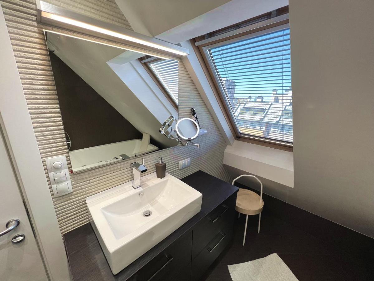 Unique Luxurious Jacuzzi Penthouse Duplex In City Center! 2 Baths! Free Parking! Sofía Exterior foto